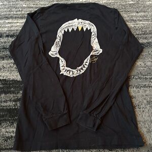 JETTY Long Sleeve Shark Mouth Tee